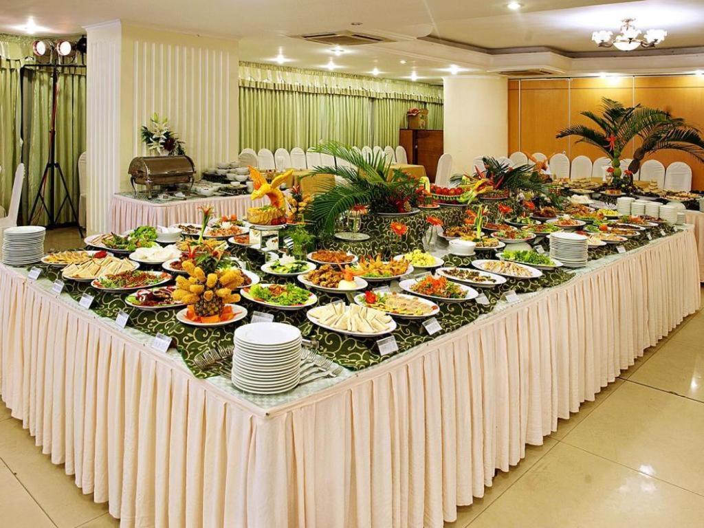 Bamboo Green Central Hotel Дананг Экстерьер фото