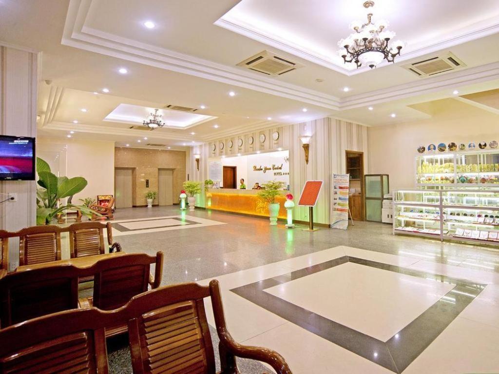 Bamboo Green Central Hotel Дананг Экстерьер фото