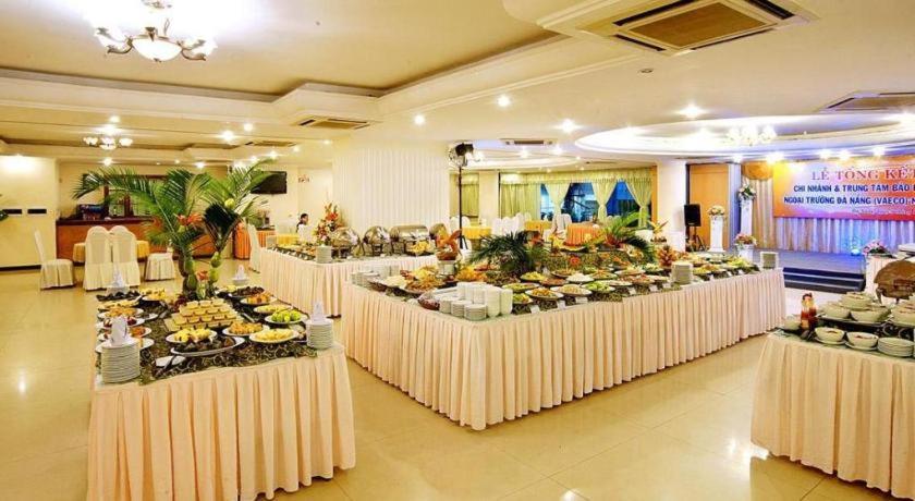 Bamboo Green Central Hotel Дананг Экстерьер фото